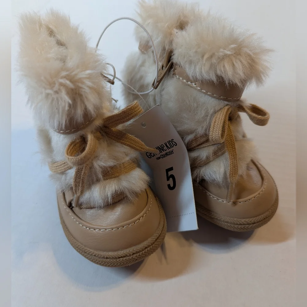 Genuine Kids By Oshkosh Toddler Boots Size 5 BNWT - Picture 2 of 11